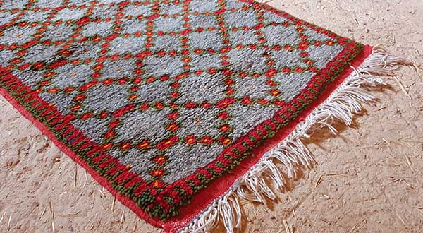 Berberteppich im Stil von Ait Ouaouzguite